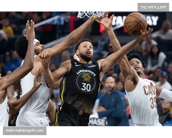 骑士防守体系稳固 后场双枪驱动战术成效显著